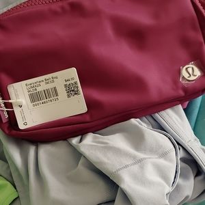 lululemon belt bag in wild berry